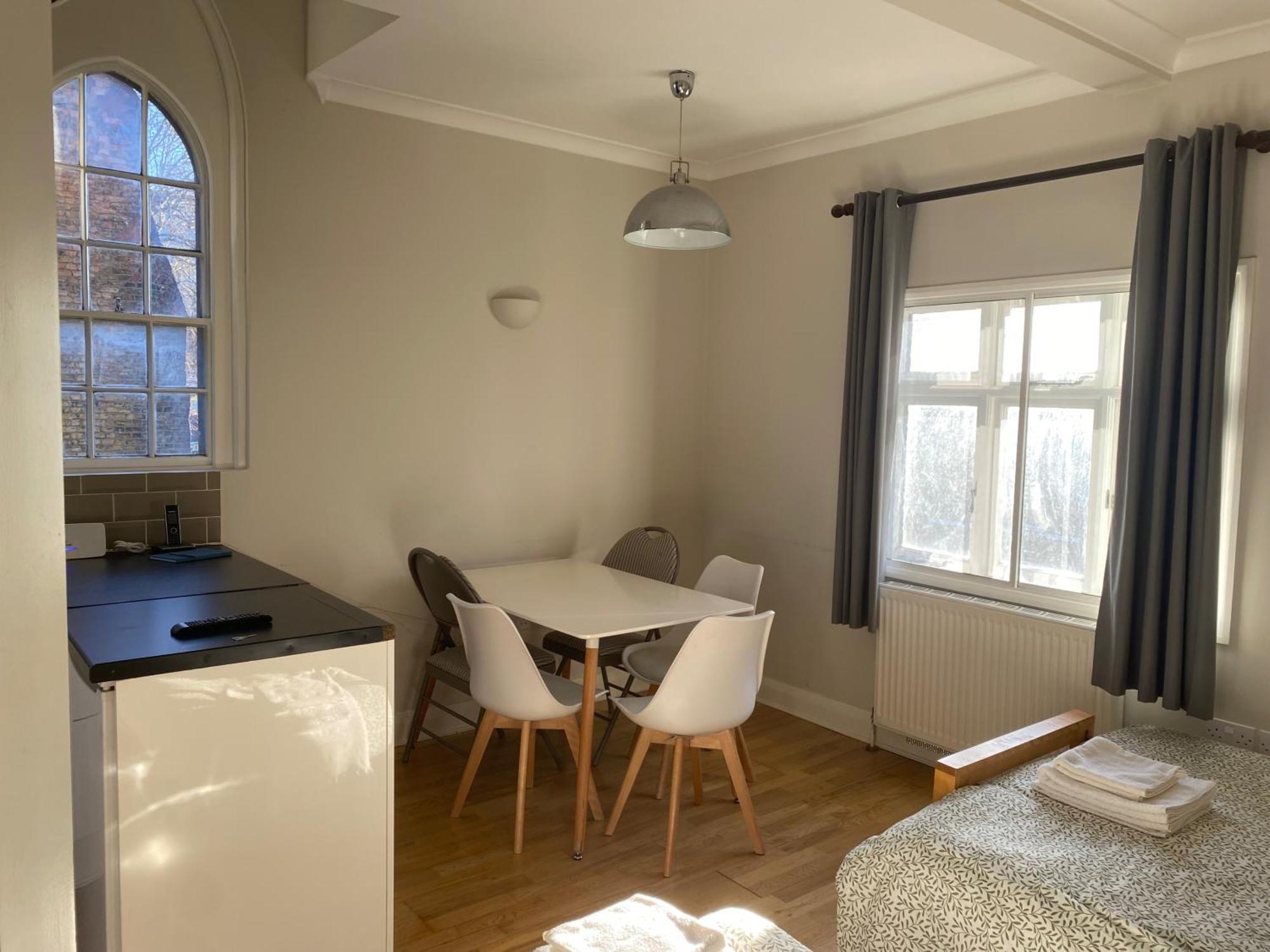 Apartamento Victorian Building - Sleeps 5 - Pet Friendly Londres Exterior foto