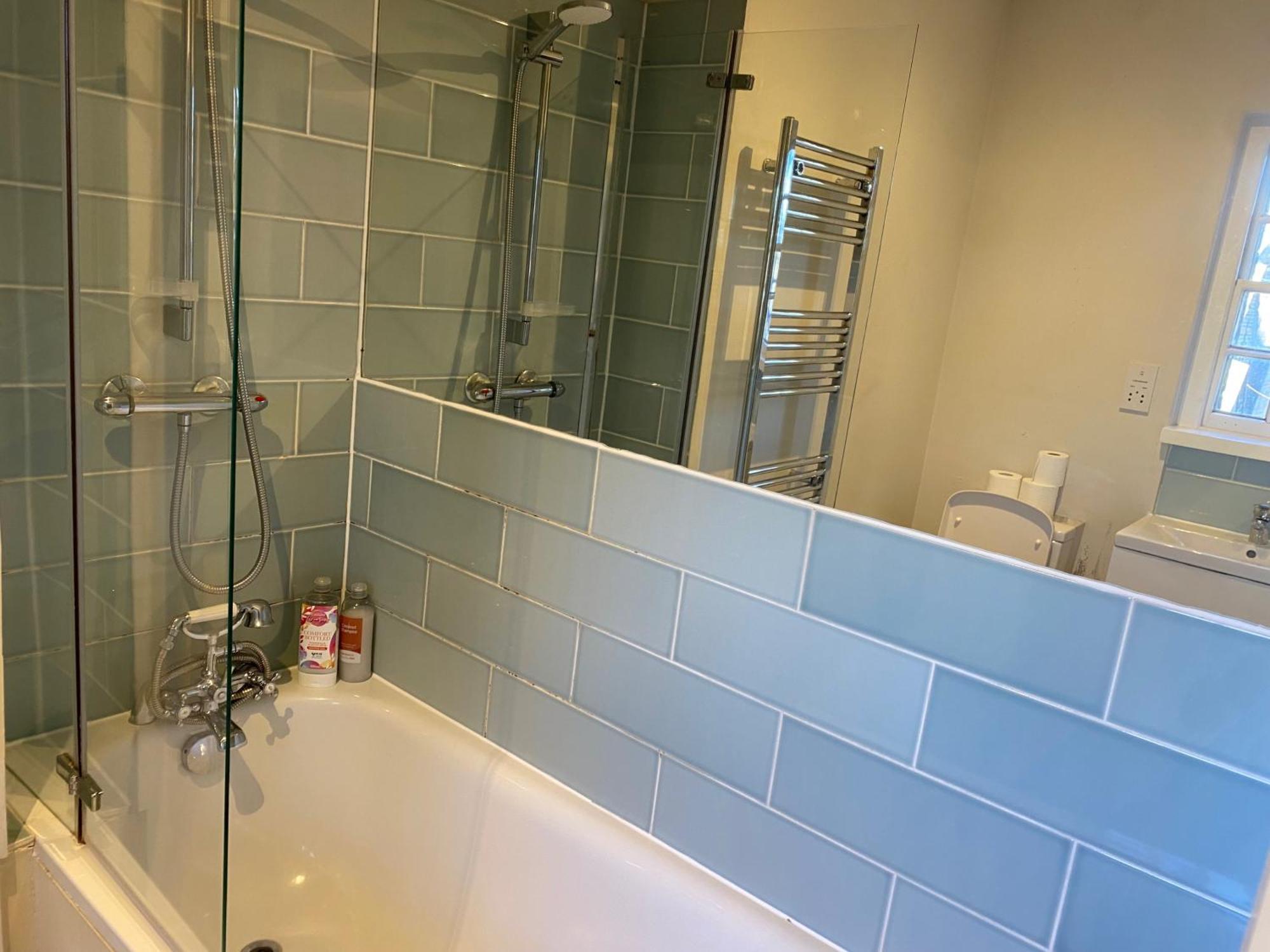 Apartamento Victorian Building - Sleeps 5 - Pet Friendly Londres Exterior foto